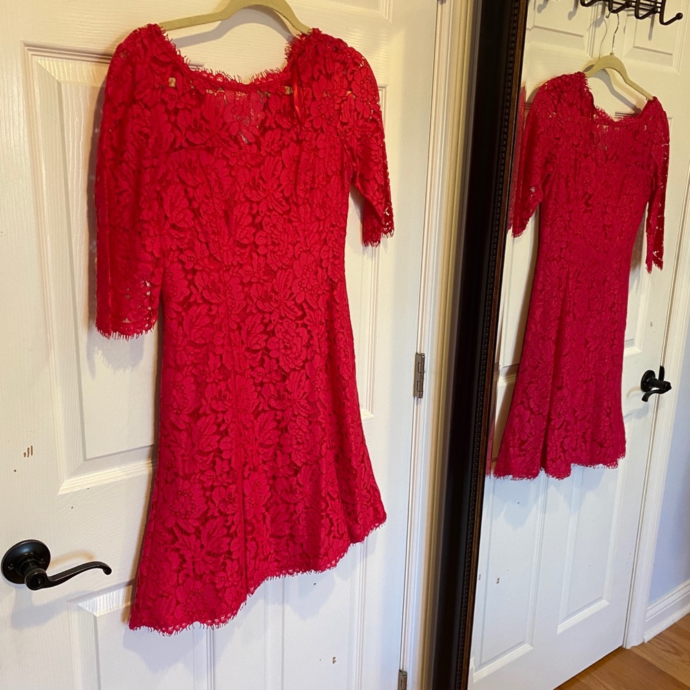 👗 Pink Dress